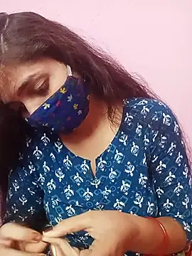 Cute-Simmi online show from 01/11/26, 06:07