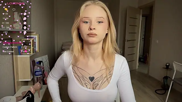 lisa barbie online show from 09/14/25, 01:32