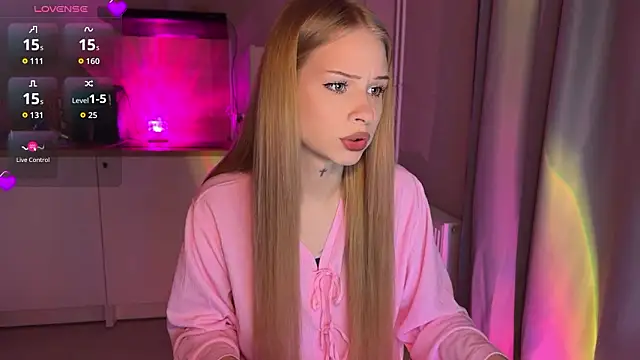 lisa barbie online show from 03/03/26, 07:31