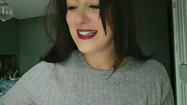 flatwhite0 online show from 12/12/24, 12:44