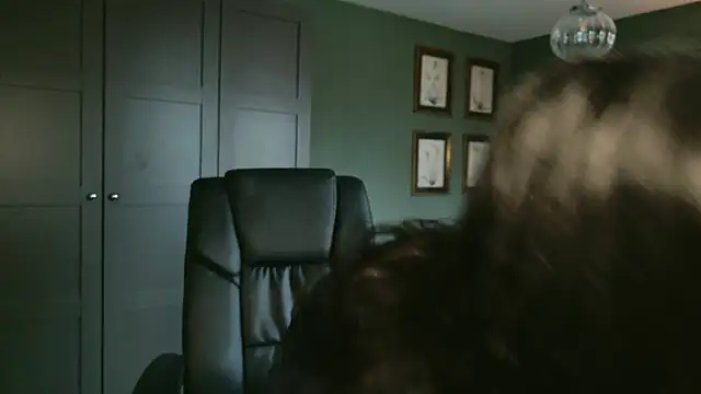 flatwhite0 online show from 01/09/26, 09:34