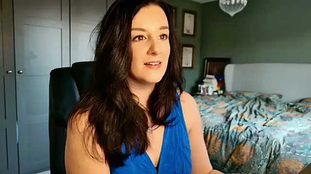 flatwhite0 online show from 02/25/26, 10:03