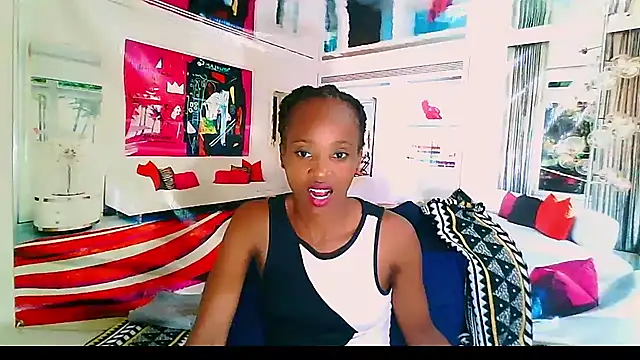 Snapshot of EbonyCreamy69 chatting on 12/18/24, 09:04 EbonyCreamy69 online show from 12/18/24, 09:04