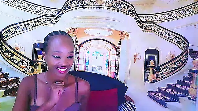 Snapshot of EbonyCreamy69 chatting on 01/03/25, 12:33 EbonyCreamy69 online show from 01/03/25, 12:33