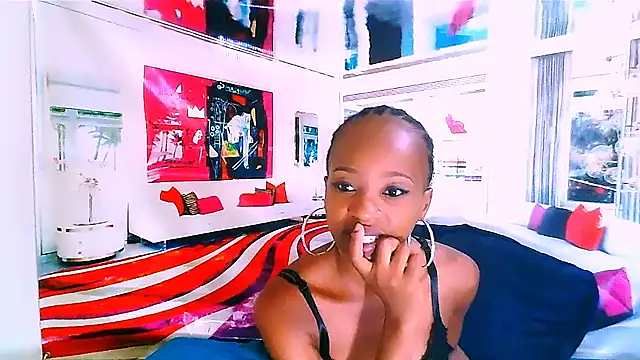 Snapshot of EbonyCreamy69 chatting on 01/14/25, 02:00 EbonyCreamy69 online show from 01/14/25, 02:00