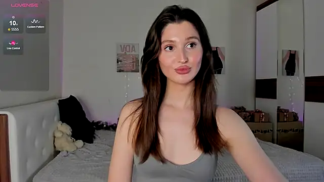 Snapshot of tender_babyy chatting on 12/25/24, 02:23 tender babyy online show from 12/25/24, 02:23