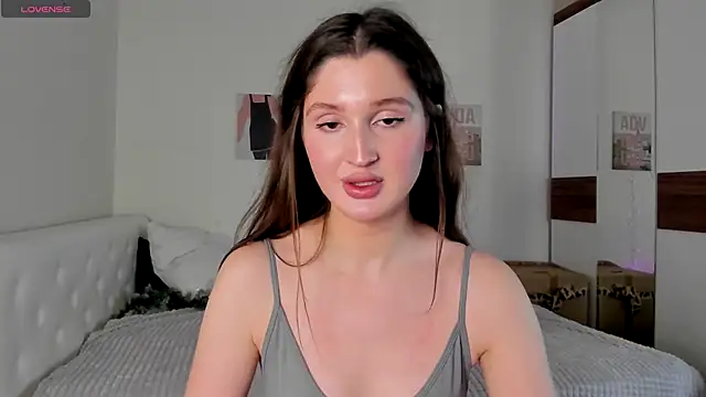 Snapshot of tender_babyy chatting on 12/27/24, 02:33 tender babyy online show from 12/27/24, 02:33