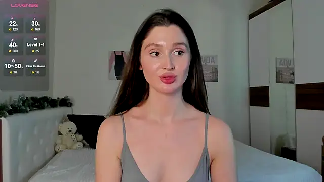 Snapshot of tender_babyy chatting on 01/07/25, 05:20 tender babyy online show from 01/07/25, 05:20