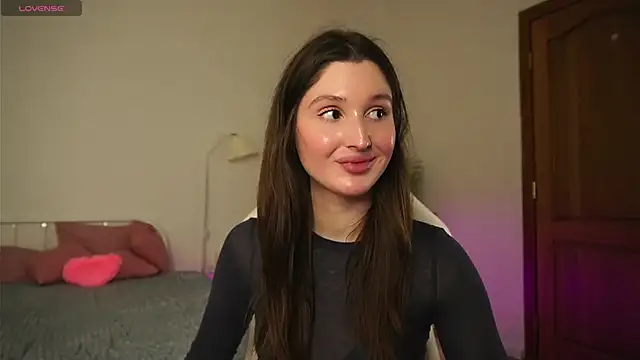 Snapshot of tender_babyy chatting on 02/23/25, 10:49 tender babyy online show from 02/23/25, 10:49