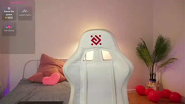 Snapshot of tender_babyy chatting on 03/06/25, 11:36 tender babyy online show from 03/06/25, 11:36