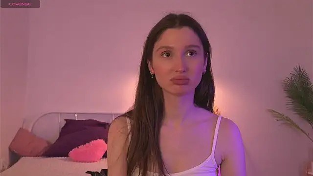 Snapshot of tender_babyy chatting on 09/30/25, 12:43 tender babyy online show from 09/30/25, 12:43