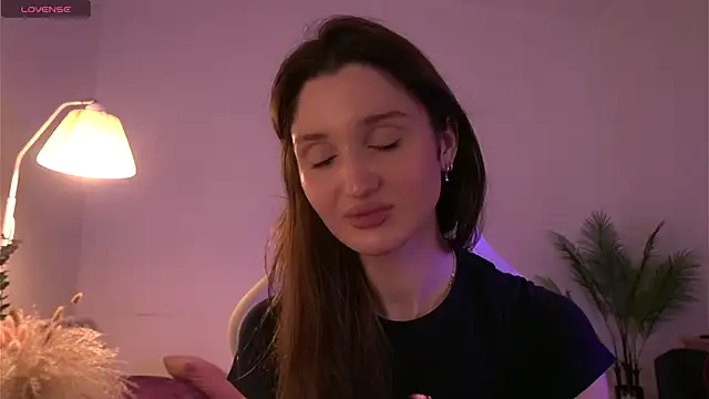 tender babyy online show from 12/18/25, 10:43