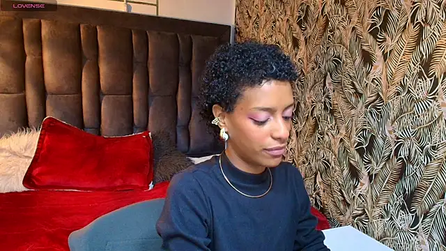 Zia Green online show from 04/28/26, 01:05