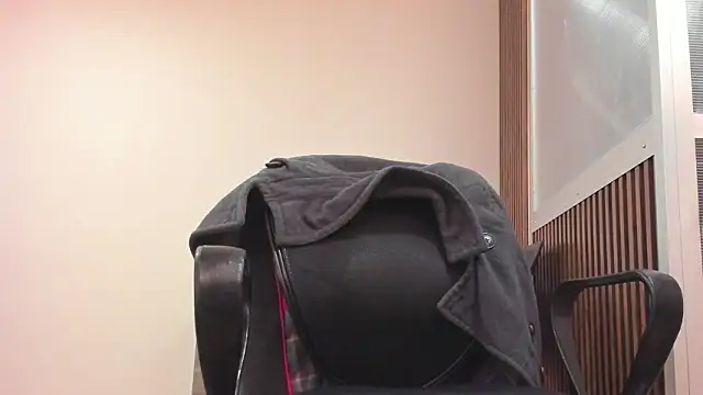 Snapshot of JaneLondon chatting on 01/14/26, 01:06 JaneLondon online show from 01/14/26, 01:06