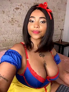 pamela west online show from 10/31/25, 08:32