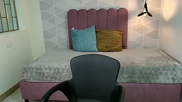 Snapshot of Asly_Morgan chatting on 01/12/25, 05:03 Asly Morgan online show from 01/12/25, 05:03