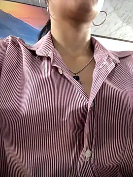 Amy Kiitty  online show from 04/30/26, 01:39