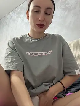 viviandaimond1 online show from 11/03/25, 05:47