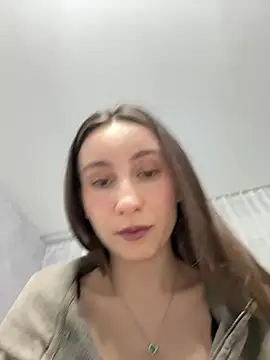 viviandaimond1 online show from 04/18/26, 07:29