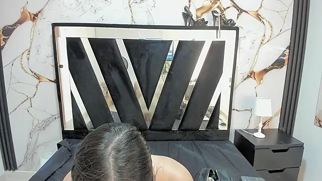 KarinaSimonz online show from 10/05/25, 01:42