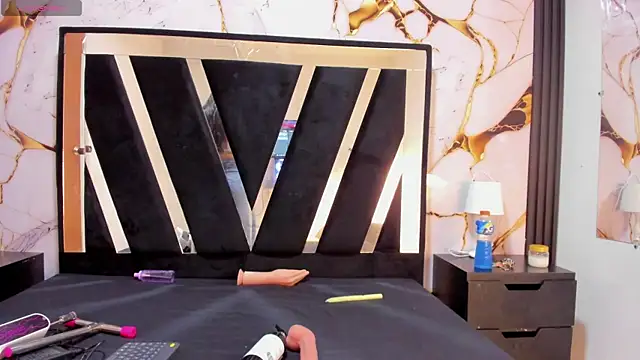 KarinaSimonz online show from 01/13/26, 08:03