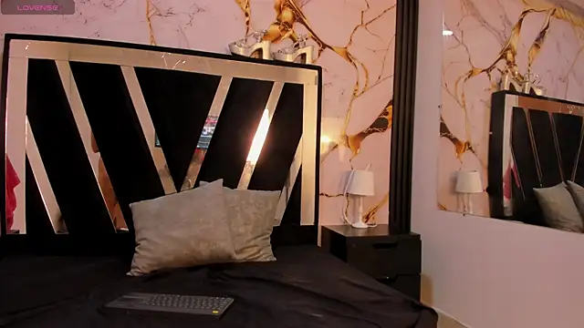 KarinaSimonz online show from 01/15/26, 07:39