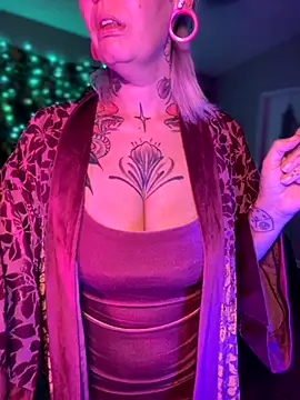 GoldieBakeman online show from 11/09/25, 08:07