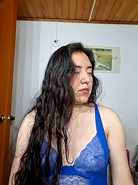 Emi chik online show from 03/20/26, 10:42