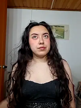 Emi chik online show from 03/26/26, 10:43