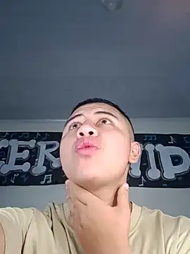 Snapshot of SexyBoy-Bigclit chatting on 12/26/24, 10:26 SexyBoy-Bigclit online show from 12/26/24, 10:26