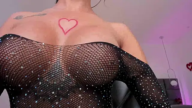 KatieNolan 1 online show from 02/14/25, 09:43