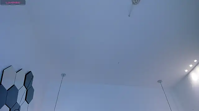 KatieNolan 1 online show from 02/15/25, 06:33