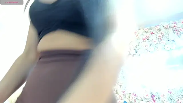 KatieNolan 1 online show from 10/09/25, 12:25