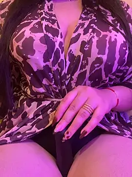 Cameelia online show from 12/20/25, 05:14