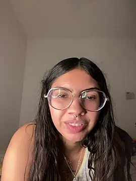 Snapshot of Argentiiniita chatting on 12/11/24, 01:37 Argentiiniita online show from 12/11/24, 01:37