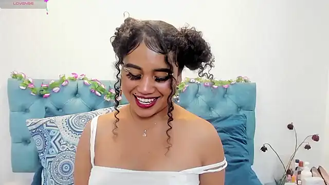 Sophie Smith69 online show from 02/12/25, 01:06