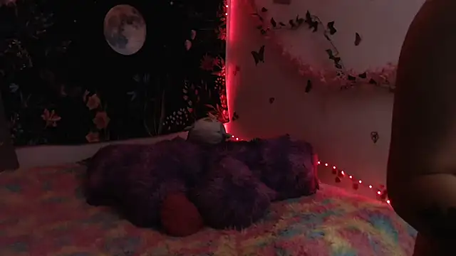 Emillyy m online show from 04/06/26, 10:54