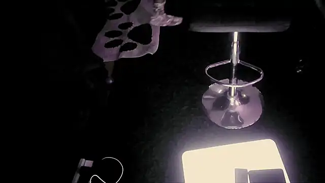 Snapshot of Pressure69mee chatting on 01/27/25, 12:01 Pressure69mee online show from 01/27/25, 12:01