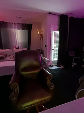 Snapshot of Pressure69mee chatting on 01/29/25, 03:58 Pressure69mee online show from 01/29/25, 03:58