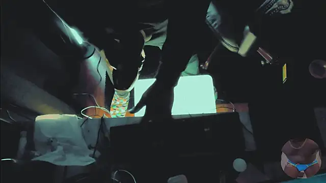 Snapshot of Pressure69mee chatting on 03/01/25, 04:47 Pressure69mee online show from 03/01/25, 04:47