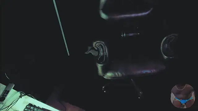 Snapshot of Pressure69mee chatting on 03/02/25, 12:31 Pressure69mee online show from 03/02/25, 12:31