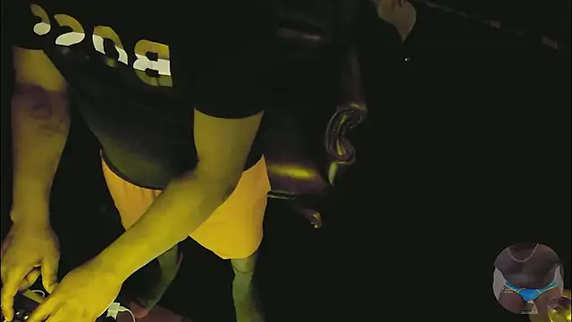 Snapshot of Pressure69mee chatting on 03/04/25, 04:49 Pressure69mee online show from 03/04/25, 04:49