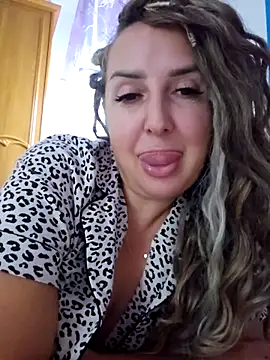 Snapshot of MariaRichi_ chatting on 09/10/25, 07:30 MariaRichi  online show from 09/10/25, 07:30