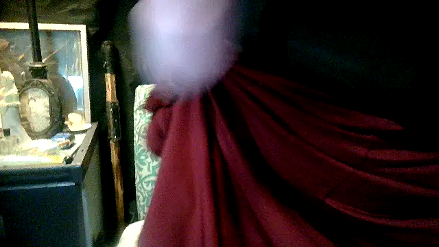 Snapshot of Fantasymaid80 chatting on 01/05/25, 06:24 Fantasymaid80 online show from 01/05/25, 06:24