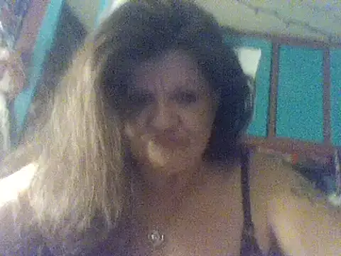 Snapshot of Fantasymaid80 chatting on 01/23/25, 05:45 Fantasymaid80 online show from 01/23/25, 05:45