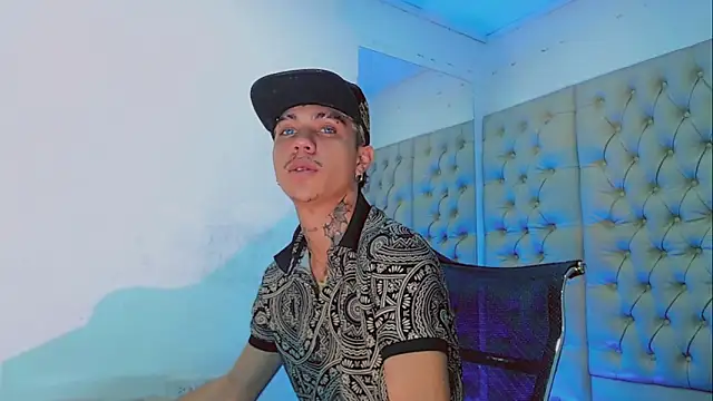 HannibalLester online show from 02/12/25, 02:45