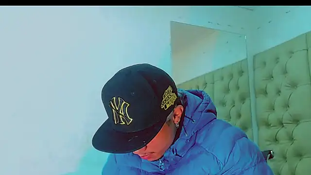 HannibalLester online show from 02/16/25, 12:41