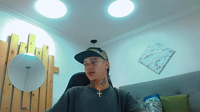 HannibalLester online show from 03/14/25, 04:32