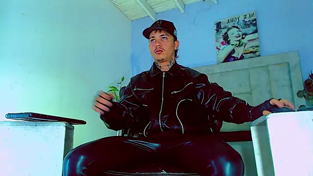 HannibalLester online show from 10/10/25, 04:44