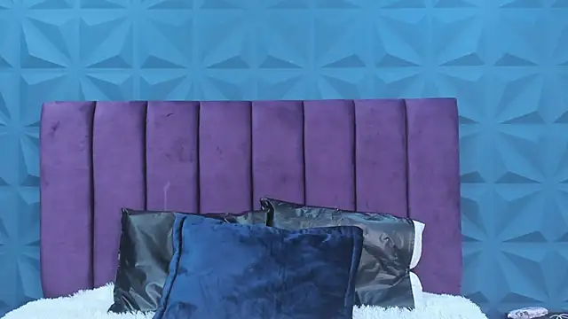 NicoleJonss online show from 02/21/25, 03:34